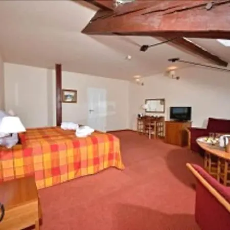 Hotel Lh Dvorak Congress & Wellness 4*