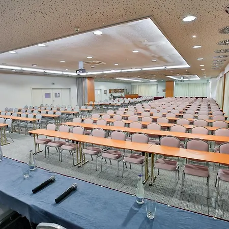 Lh Dvořák Congress&wellness Hotel 4*
