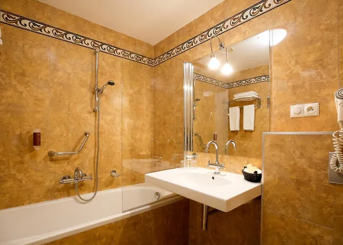 Lh Dvorak Congress & Wellness