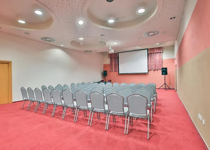 Lh Dvorak Congress & Wellness Ξενοδοχείο 4*