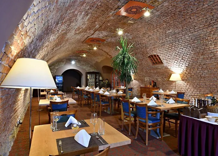 Lh Dvorak Congress & Wellness فندق 4*